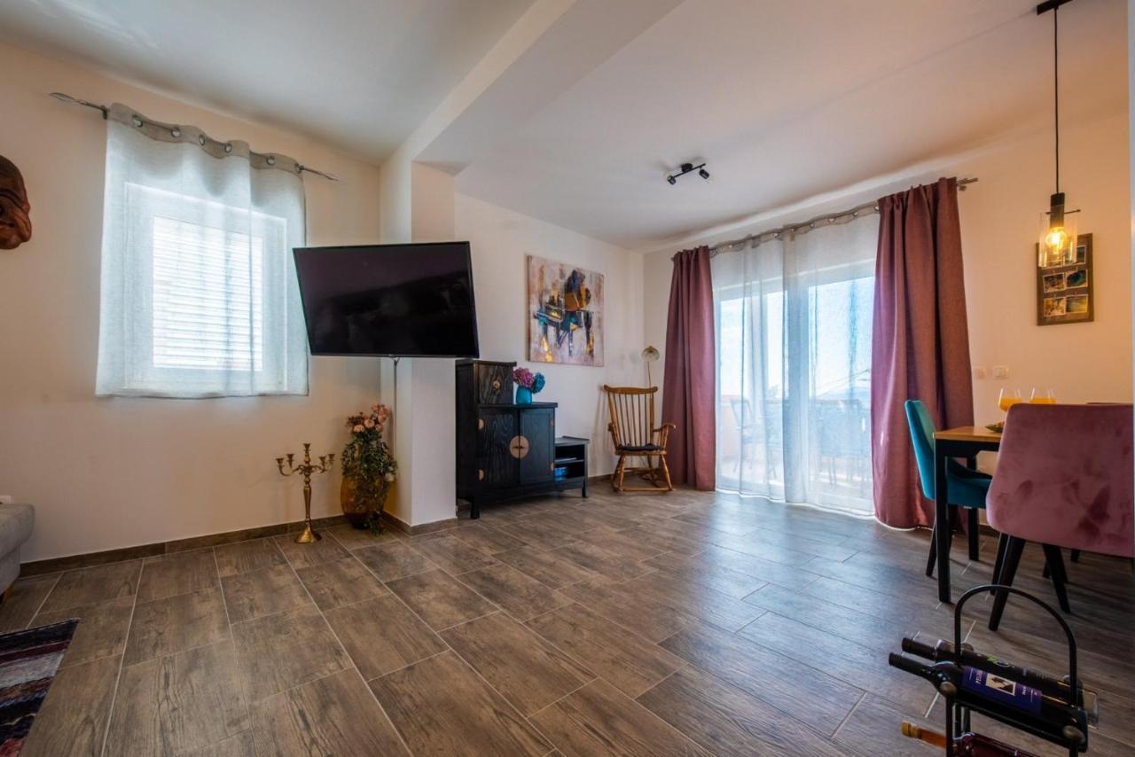 Apartman Paula Kastela Exterior photo