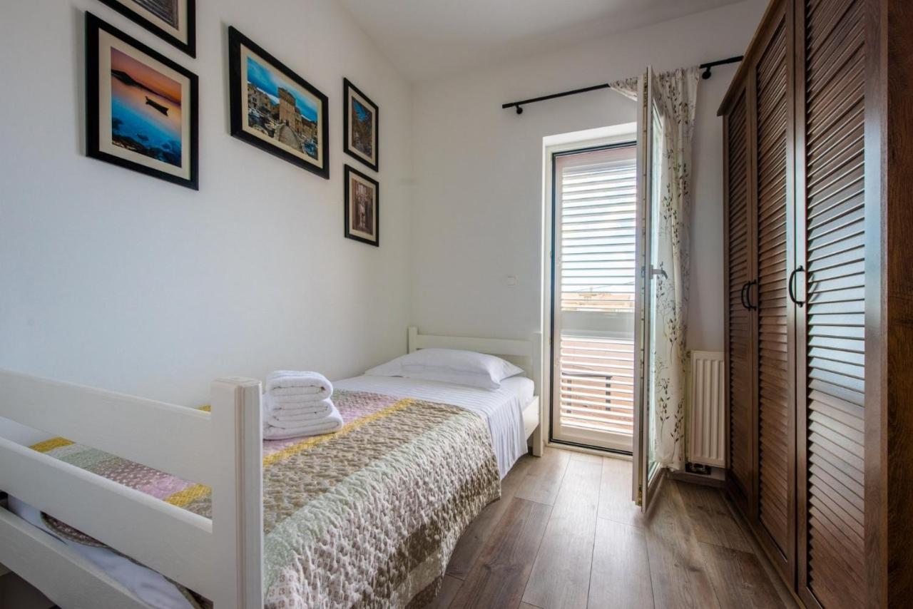 Apartman Paula Kastela Exterior photo
