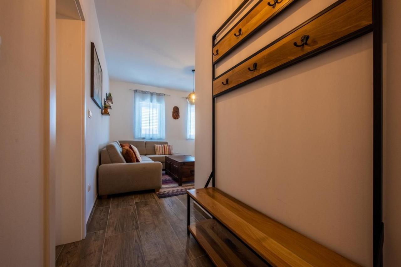Apartman Paula Kastela Exterior photo