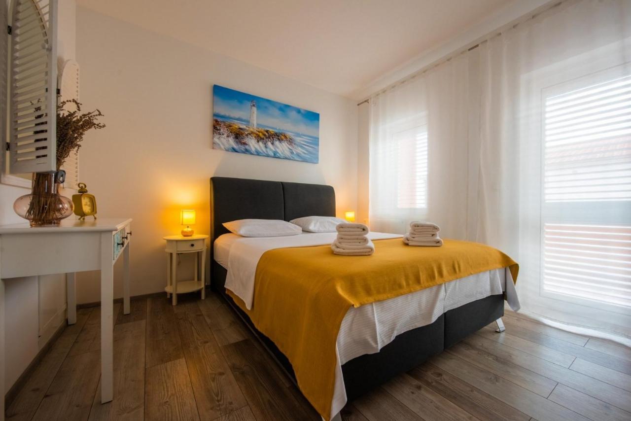 Apartman Paula Kastela Exterior photo