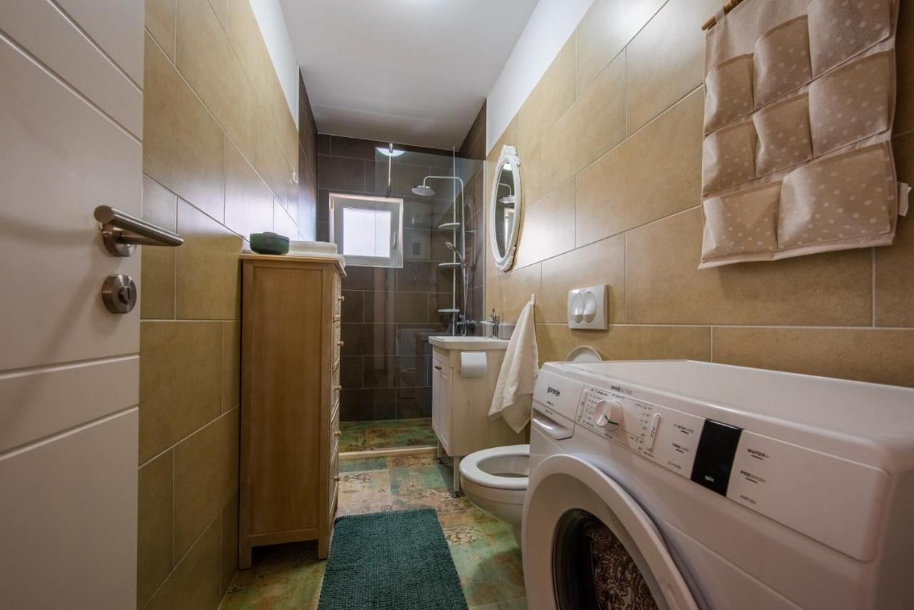 Apartman Paula Kastela Exterior photo